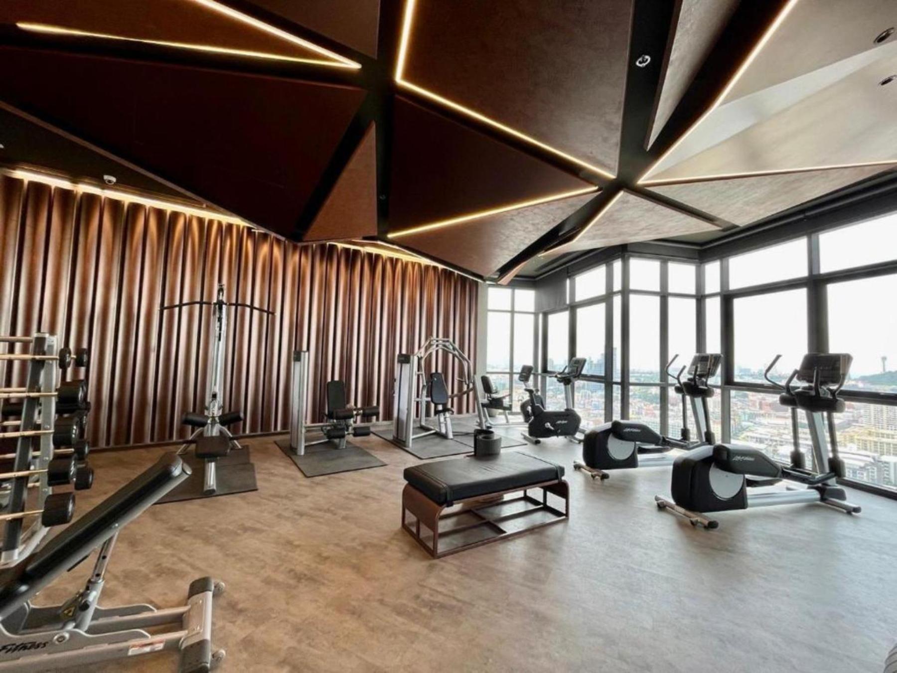 Edge Central # Utrip Pattaya Esterno foto